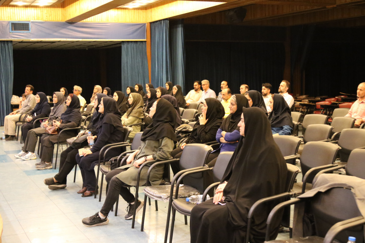 گارگاه آموزشی « چگونه از آسیب های ورزشی پیشگیری کنیم» با استقبال ویژه دانشگاهیان برگزار شد.