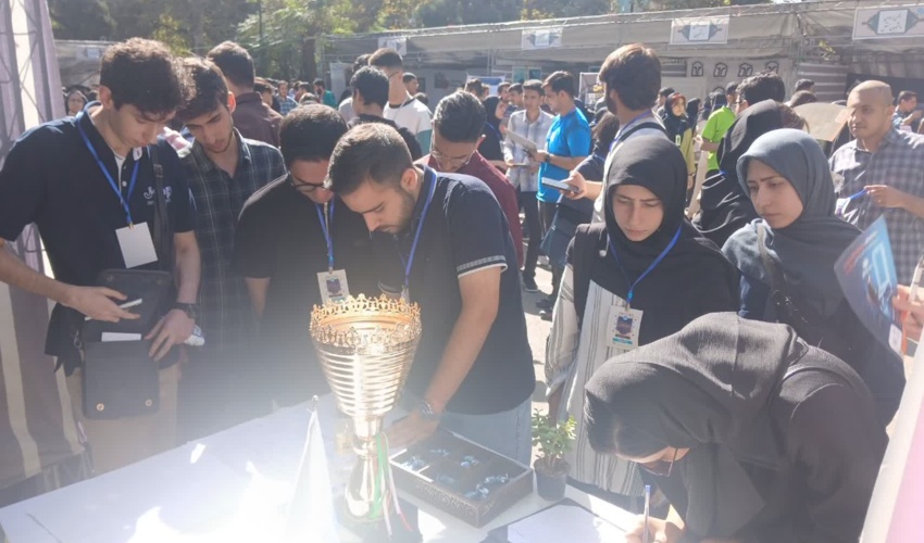 حضور فعال اداره کل ورزش و تندرستی در نمایشگاه استقبال از نودانشجویان سال تحصیلی ۱۴۰۵–۱۴۰۴